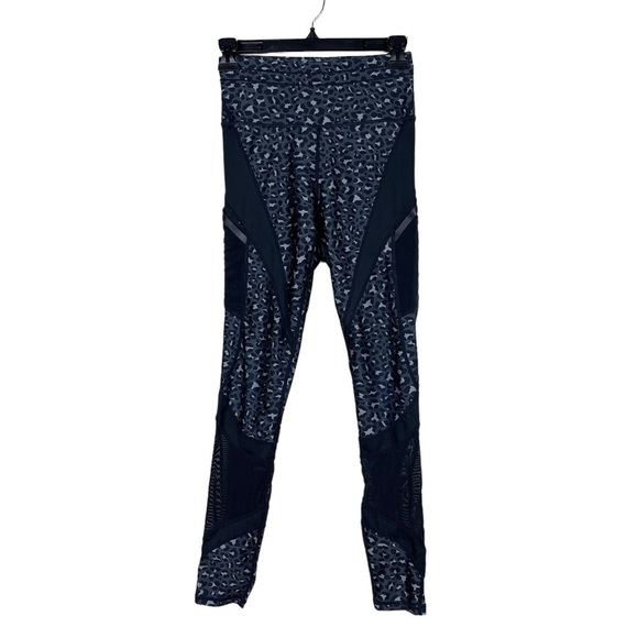 Fabletics Black Leopard Print High Waisted Ultracool Leggings Yoga Pants Size XS - Picture 1 of 9